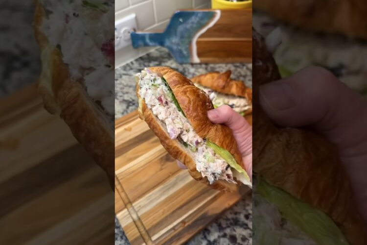 Easy Chicken Salad ❤️ #chickensalad #chickensaladrecipe #recipes #howtocook  #hoemade