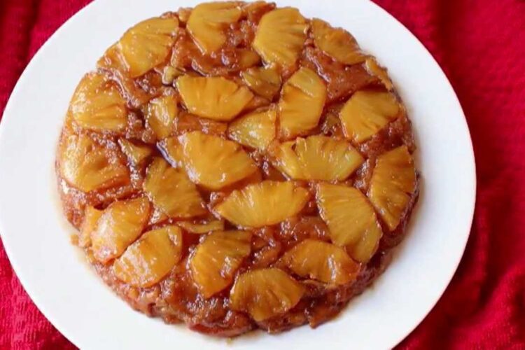 Pineapple Upside-Down Cake Recipe - Fresh Pineapple Coffee Cake