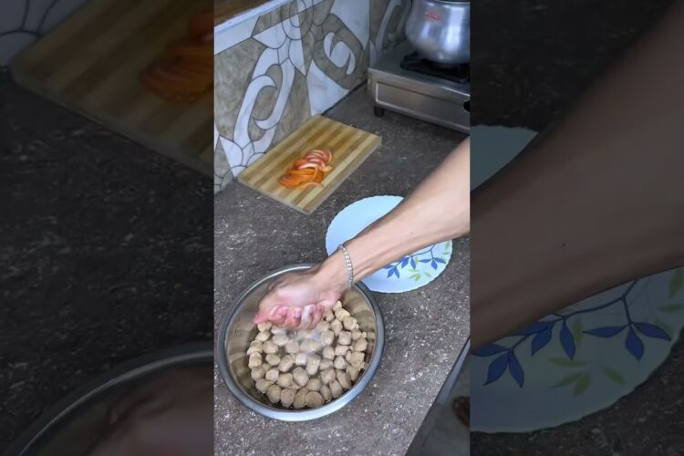 High Protein Soya Chunks Recipe 😍 #recipes #healthy #eating  #fitness #youtubeshorts #explore