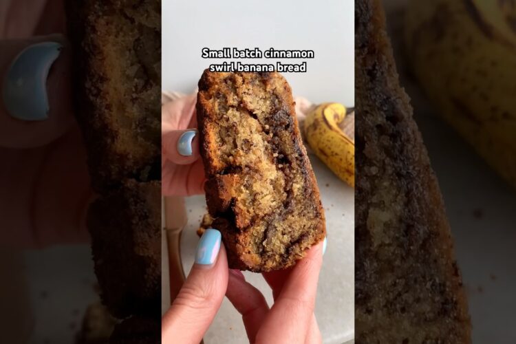 The moistest banana bread EVER 🍌