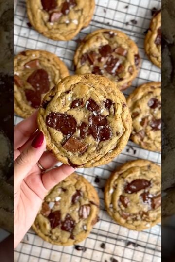 BEST Brown Butter Chocolate Chip cookies #chocolatechipcookies #recipe