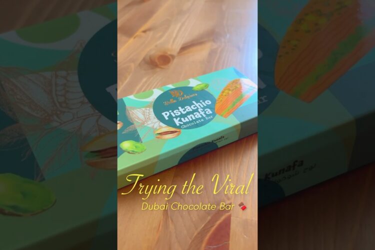 Trying Pistachio Kunafa Chocolate Bar 🍫 #unboxing #asmr #amusttry #pistachio #kunafa #chocolatebar