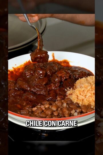 How to Make Chile con Carne (aka Chile Colorado)