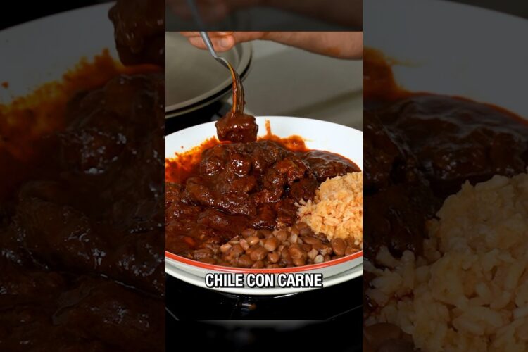 How to Make Chile con Carne (aka Chile Colorado)