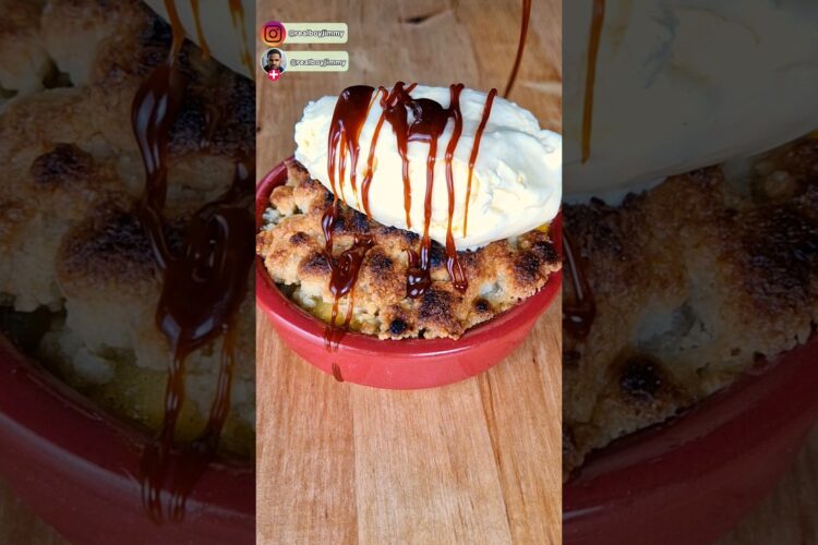 Crumble amandes/coco, pomme et mangue à la cardamome. 🥭🍎🥧 #crumble #mangue #recette #shorts