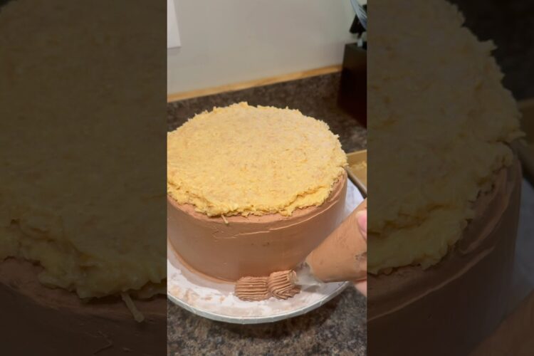 Decorate my father in law’s German chocolate birthday cake with me! #cakedecorating #germanchocolate