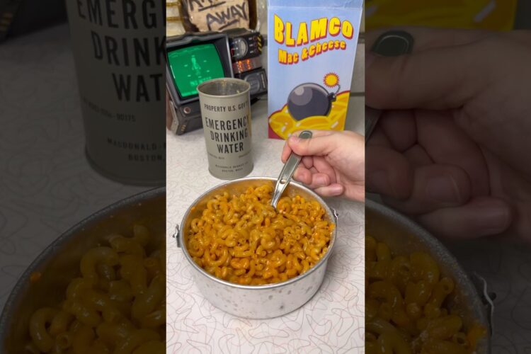 CRUNCHY BLAMCO MAC & CHEESE!
