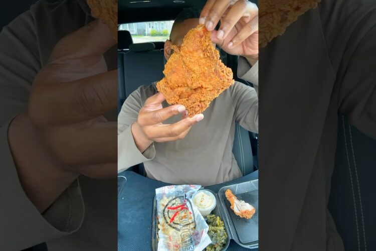Trying Fried Chicken 🍗 Locals SWEAR by. (In New Orleans😳 ) #shorts #neworleans
