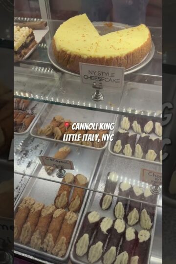 #nyc #foodvlog #littleitaly #cannoli #dessert #italianfood #foryou