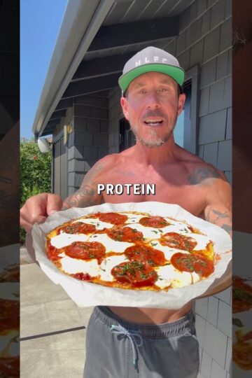 Low-Carb PIZZA recipe that Tastes INSANE! (Easy & Delicious!) #shorts #lowcarb #lowcarbrecipes