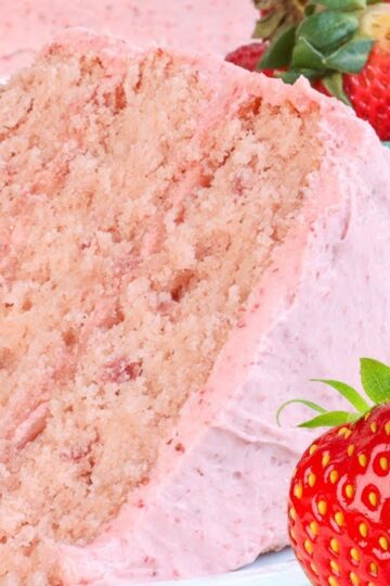 Ma's Fresh Strawberry Cake