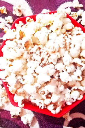 Does Popcorn Have a Lot of Carbs? How Many Carbs in Popcorn? Is Popcorn High in Carbs? Carb Content