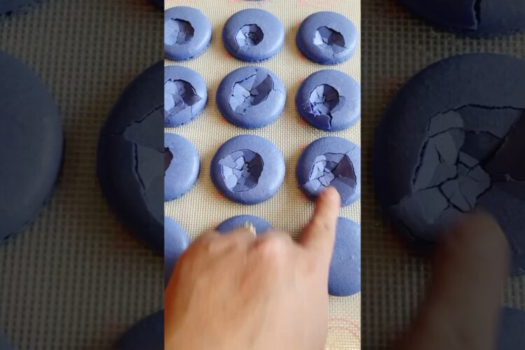 Try this if you’re struggling with weak macaron tops #shorts #macarons