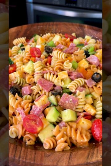 This is the perfect summer salad Italian Pasta Salad #shorts