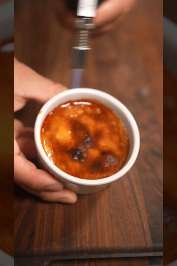 Chocolate creme brulee. Be my valentine yo. #cremebrulee #chocolate