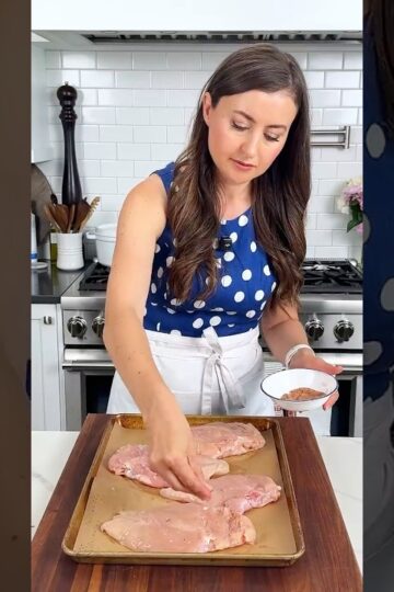 The BEST Way to Bake Chicken Breasts (So Juicy!) 🍗🔥 #shorts