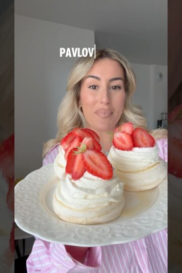 PAVLOVA 🍓  #recette #pavlova