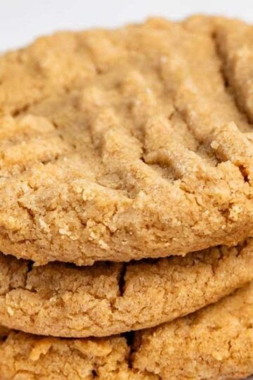 3-Ingredient Peanut Butter Cookies: The Viral Recipe