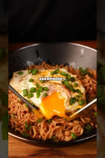 $2 Garlic Chili Oil Instant Ramen 🍜