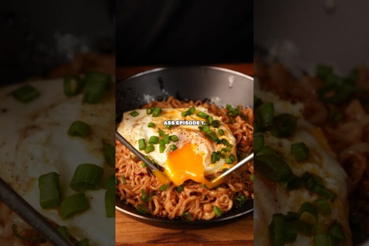 $2 Garlic Chili Oil Instant Ramen 🍜