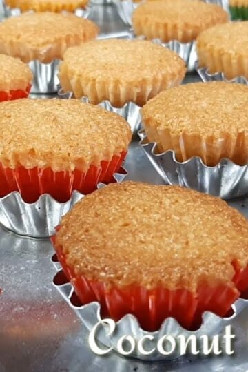 Coconut Macaroons made with Desicated  Coconut Recipe