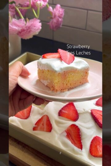 Strawberry Tres Leches 🍰