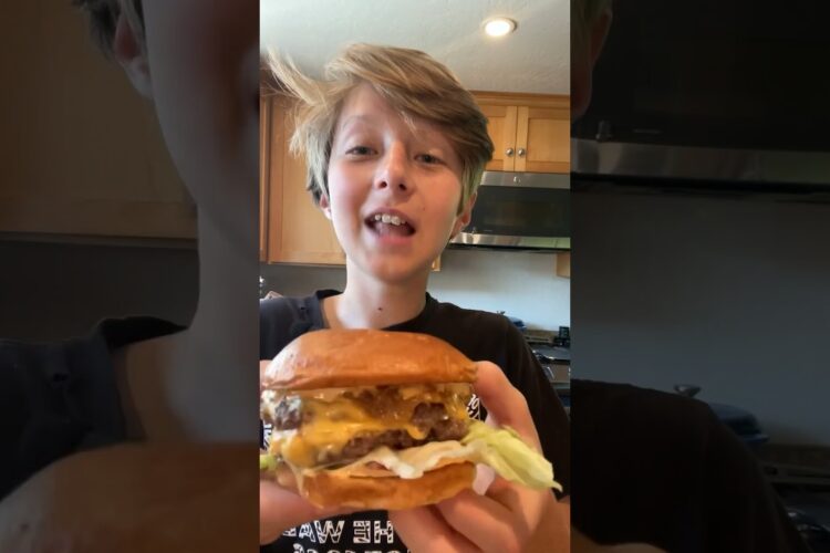 Cheeseburger! 🍔  #shorts #fyp #viral #cooking #food #recipe #chef #trending #burger  #cheeseburger