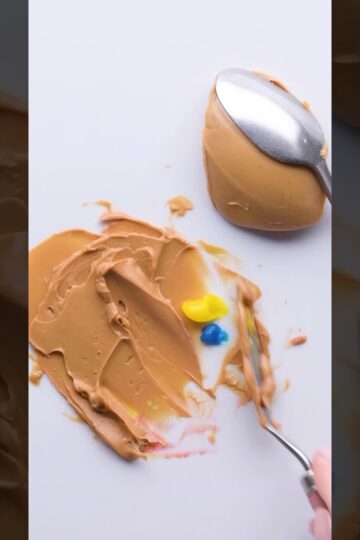 Going nuts for this peanut butter buttercream color match!