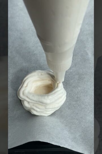 Mini Pavlova recipe
