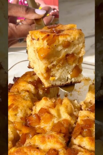 Peach Cobbler Butter Swim Biscuits at Grandbaby-Cakes.com  #peachcobbler #biscuits #butterswim