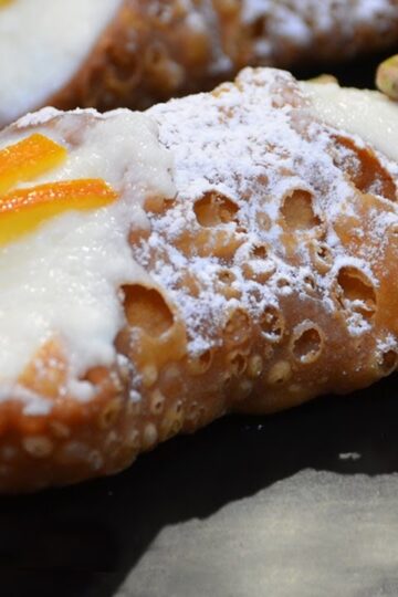 Cannoli siciliani: la ricetta originale di Piana degli Albanesi con Luca Petta e Giuseppe Costa