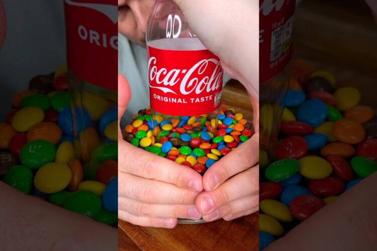 How to eat CHOCOLATE cake with your friend properly?😎❤️🍰| CHEFKOUDY