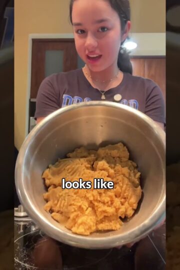 Is this the BEST CHOCOLATE CHIP COOKIE?? 🍪😱🤷🏻‍♀️ #fyp #recipe #cooking #baking #shorts #viral