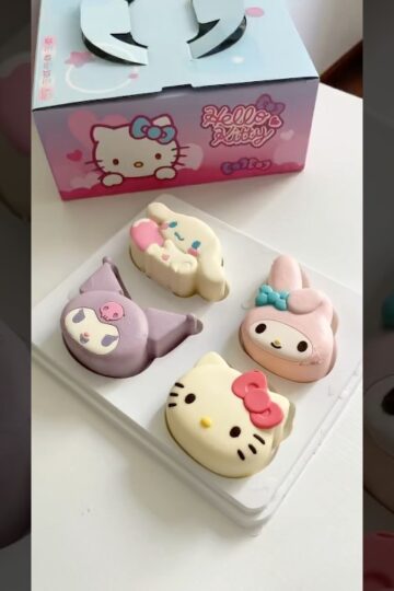 Eat sanrio ice cream cake with me #asmr #food #icecream #cake #sanrio #satisfying #summer