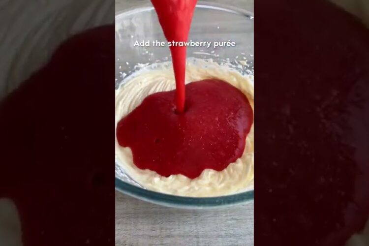 No-bake Strawberries & Cream Cheesecake ASMR tutorial