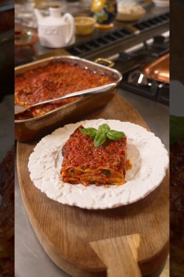 The Classic Lasagna #cooking #italiancuisine #recipe #italianfood #food #thepastaqueen