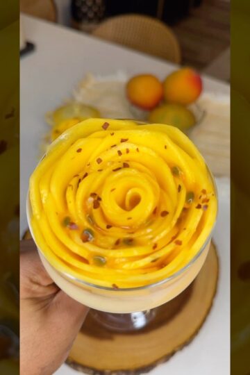 🌻Une panna cotta tropicale inspirée de notre fameux crémas… et regardez-moi ce résultat ! #dessert