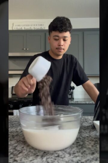 Oreo Tres Leches #viral #foryou #fypシ #baking #shorts