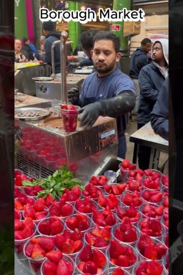 Borough Market Chocolate Covered Strawberries #shorts#chocolatecoveredstrawberries