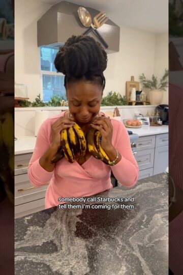 KASH💰 Bakes Basic Banana Bread Recipe!🫶😅 #bananabread #baking #roadto100k #cooking #easyrecipe