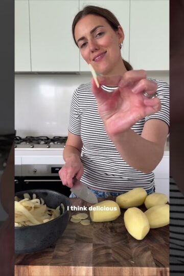 30 days of easy family dinners 17/30 — Crispy Potato Topped Beef ‘Pie’