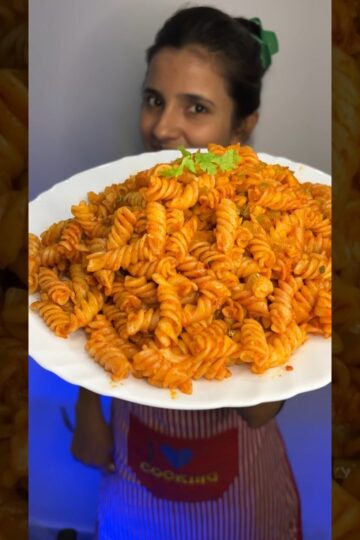 Red sauce pasta recipe!!!! #food #recipe #youtubeshorts #foodie #shorts #shortvideo