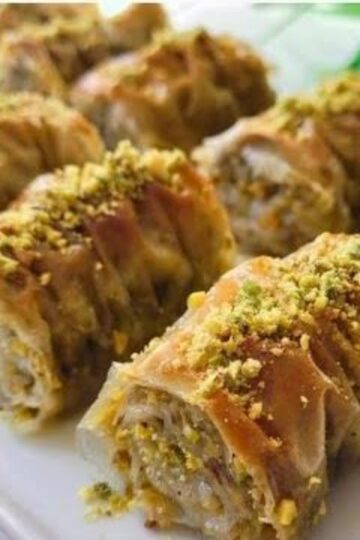 This is the EASIEST Baklava Recipe You'll EVER Make in Minutes!