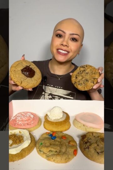 11/4 CRUMBL COOKIE REVIEW🍪