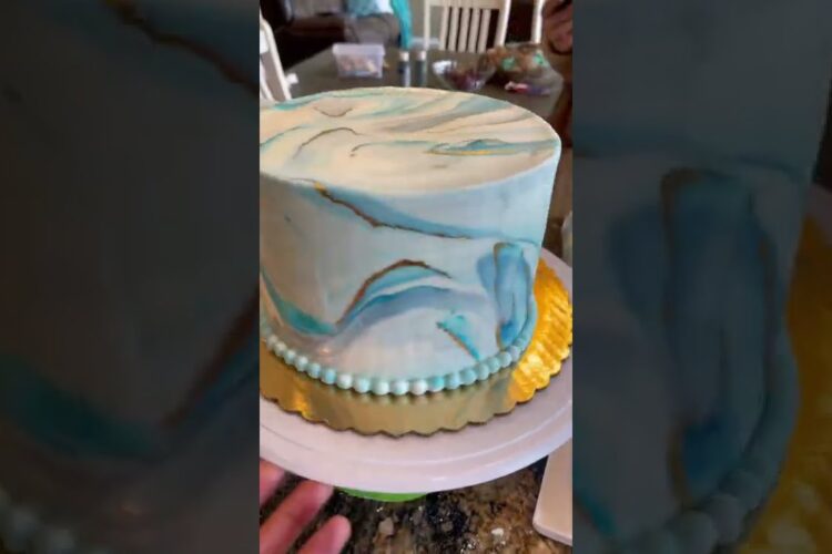 My first fondant cake