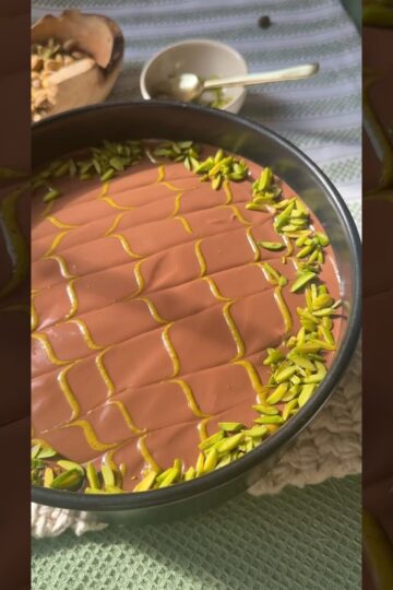 Dubai Chocolate Cheesecake! #chocolate #dubai #dubaichocolate #cheesecake #sweet #trending #yum #wow