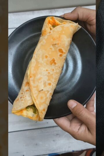 Street Style Egg Frankie😍Egg Roll/Easy Snack Recipe #shorts #streetfood #viral #egg