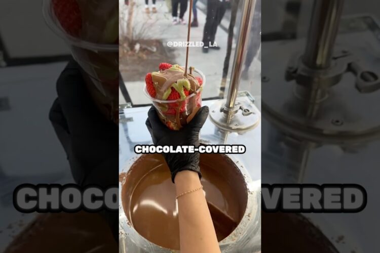 Chocolate covered strawberries mobile business idea 💡 #shorts #businessidea #trending