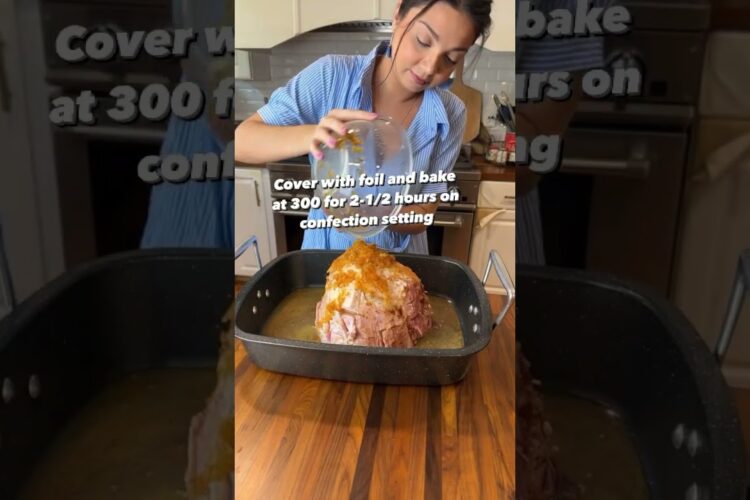 How to make the most delicious Easter ham! #howto #recipe #easter #easterdinner #shorts #easterfood
