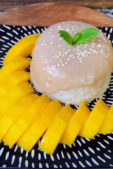 Mango sticky rice made with regular rice 🍚 Ahhhh~ 🥭